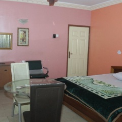 Emerald Hotel Annex - Bild 1