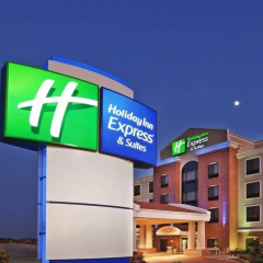 Holiday Inn Express & Suites Charlotte North by IHG