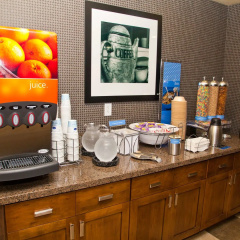 Hampton Inn & Suites Salinas thumbnail 21