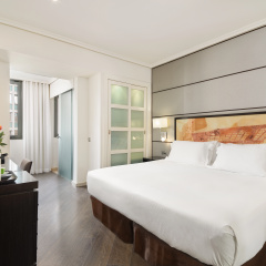 H10 Universitat Hotel - Bild 4