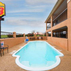 Super 8 by Wyndham San Antonio/Riverwalk Area