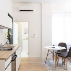 Отель Bright and Modern Main Square Studio Хорватия, Загреб - отзывы, цены и фото номеров - забронировать отель Bright and Modern Main Square Studio онлайн фото 6