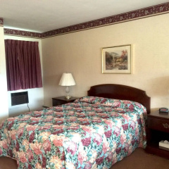 Sunrise Motel thumbnail 6
