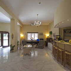 Efplias Hotel Apartments and Suites - Bild 22