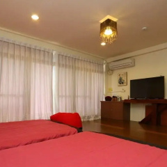 Yellow Cat B&B thumbnail 20