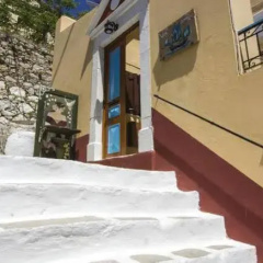 Symi Center thumbnail 19