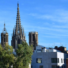 Aspasios Catedral Apartments - Bild 1