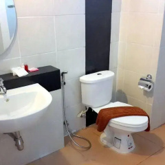 OYO 567 U Residence thumbnail 9