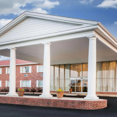 Americas Best Value Inn & Suites Phenix City thumbnail 1