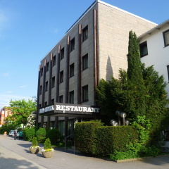 AVIA Hotel - Bild 1