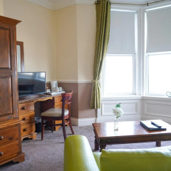 The Royal Hotel thumbnail 7