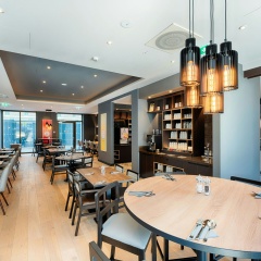 Premier Inn Darmstadt City Centre - Bild 19