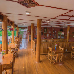 Teak Wood Hotel thumbnail 28