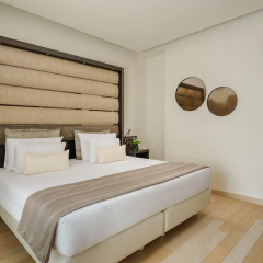 The Square Hotel thumbnail 17