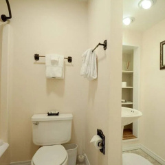 The Brownstone Inn thumbnail 14