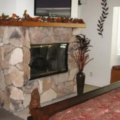Yosemite Drive House thumbnail 1