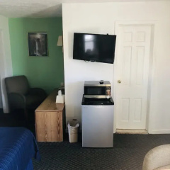 Woodridge Motel thumbnail 15