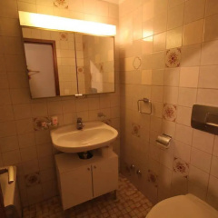 ZH Seefeld - Hitrental Apartment - Bild 9