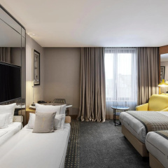 TITANIC Chaussee Berlin - Bild 4