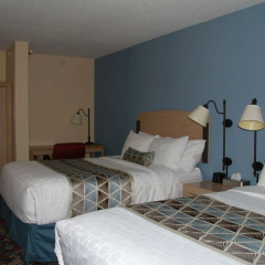 Baymont by Wyndham Stevens Point thumbnail 3