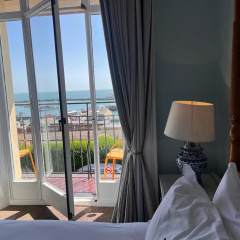 Royal Harbour Hotel thumbnail 4