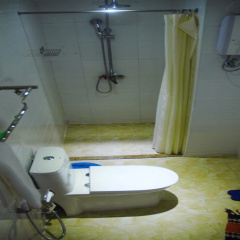 Sunny Holiday Hotel thumbnail 9