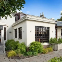 The Parkville Hotel thumbnail 1