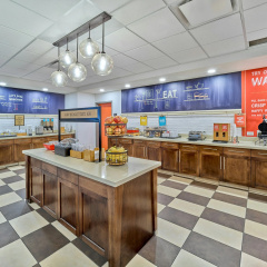 Hampton Inn Omaha Midtown-Aksarben Area thumbnail 40