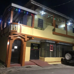 Don Santiago Guesthouse Downtown