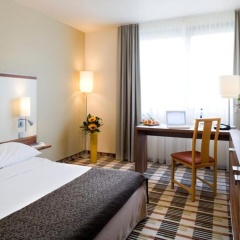 Sunday Hotel Saarbruecken Sued Triple Room - Bild 3