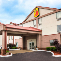 Super 8 by Wyndham Pevely thumbnail 1