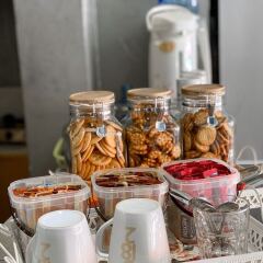 Отель Phranakorn Hostel - Adults Only Таиланд, Бангкок - отзывы, цены и фото номеров - забронировать отель Phranakorn Hostel - Adults Only онлайн питание