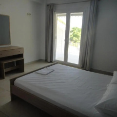 Menes Hotel thumbnail 7