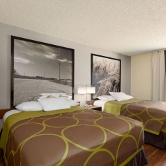 Super 8 by Wyndham Dodge City thumbnail 3