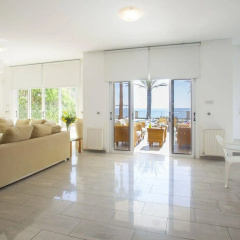 Sunset Beachfront Villa Meneou thumbnail 29