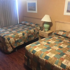 Surf Comber Motel thumbnail 3