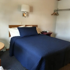 T-Bird Motor Inn thumbnail 2