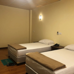 Diamond Residence thumbnail 4