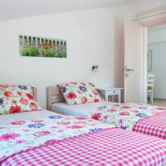 Apartments Tena thumbnail 2