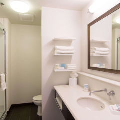 Hampton Inn Orange City thumbnail 8