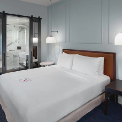 Axiom Hotel thumbnail 5