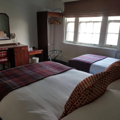 The Broadway Hotel thumbnail 4