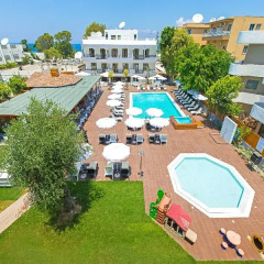 Sunny Days Hotel thumbnail 25