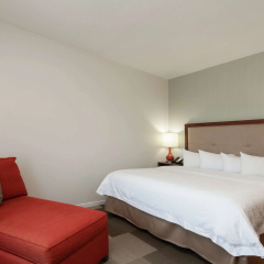 Hampton Inn & Suites Deland thumbnail 6