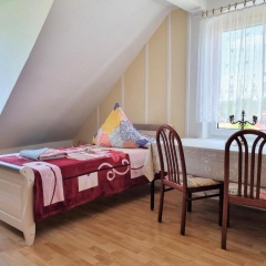 Apartment Bayreuth, 4 Zimmer Ferienwohnung im Haus mit Kunst, WLAN, Küche, Parkplatz - Bild 2
