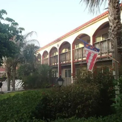 Surfside Condominiums thumbnail 9