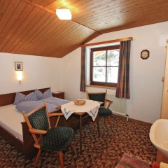 Quaint Chalet in Mayrhofen near Ski Lift - Bild 5