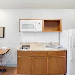 WoodSpring Suites Lafayette thumbnail 10