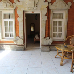 Chonos Hotel Lovina - Bild 1