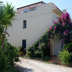Surra Mediterranean Apartments thumbnail 7